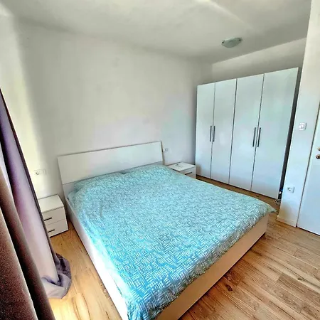 Nina Apartment
